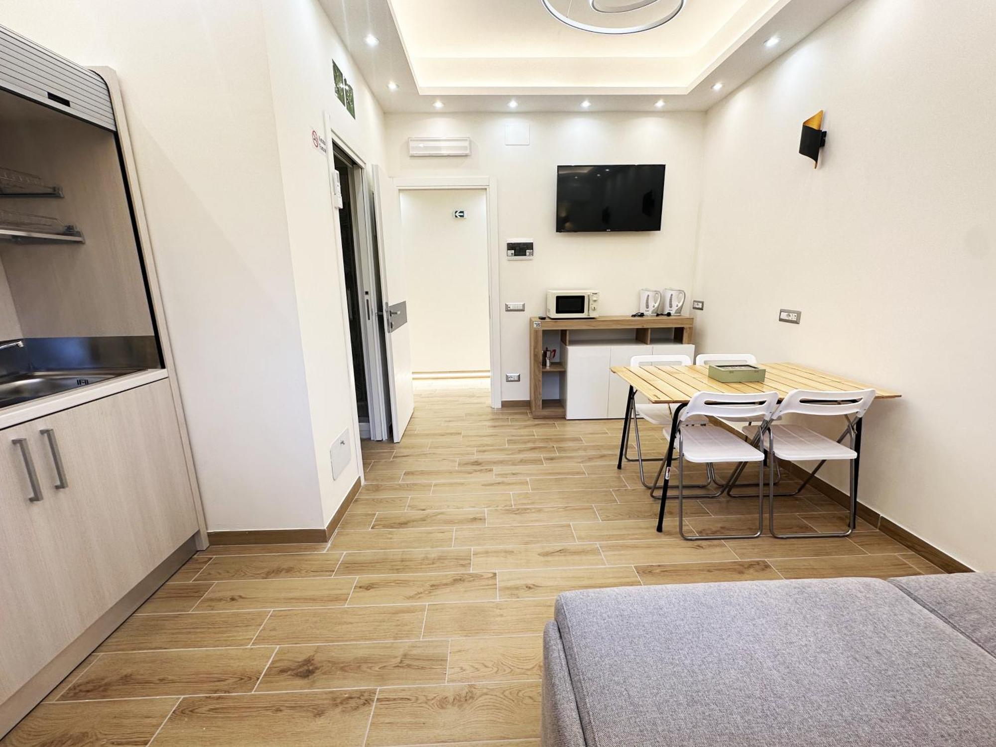 Zeus Group Vatican Rome Exterior photo